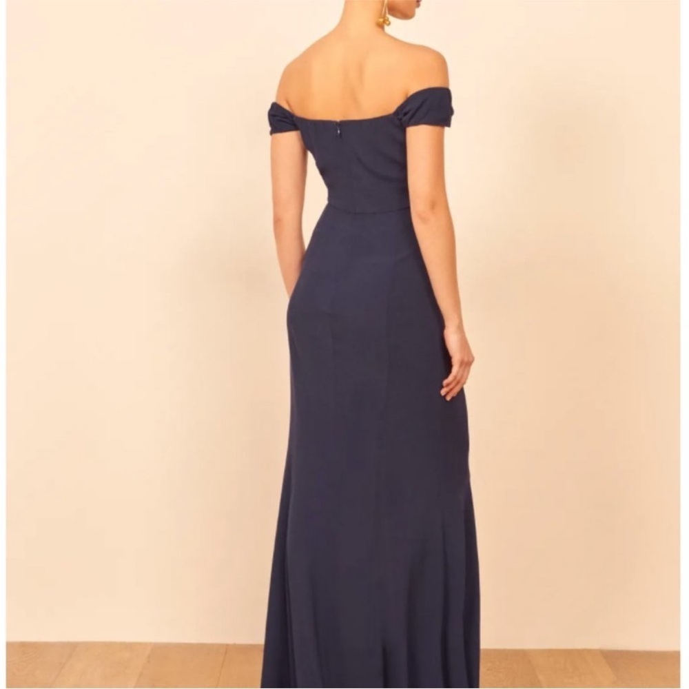 NWT Reformation Dress Marilyn Maxi Off The Shoulder in Navy - Picture 4 of 9